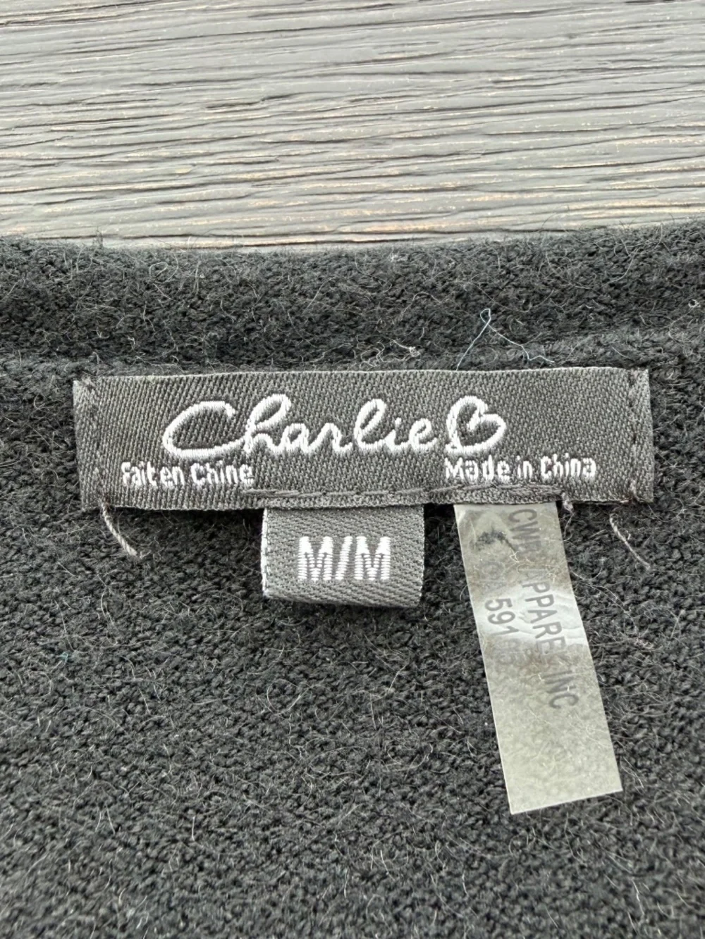 CHARLIE B Women’s Medium Black Colorful Felted Hearts Crew Neck Sweater
